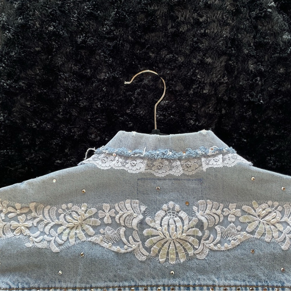 Bluenotes Embellished Lace Trim Denim Jacket | Size Large - Picture 7 of 7